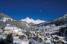 Special Events: Ballonfahrt in den Alpen